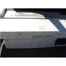 WEATHERGUARD TRUCK TOOLBOX