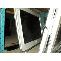 APPLE 20" LCD