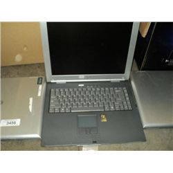 GATEWAY P4 LAPTOP