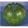 Image 1 : Lot 413: Green Glass Rose Bowl