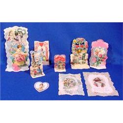 Lot 429: Lot Mechanical and Flat Victorian Valentines