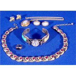 Lot 470: Antique Jewelry Lot