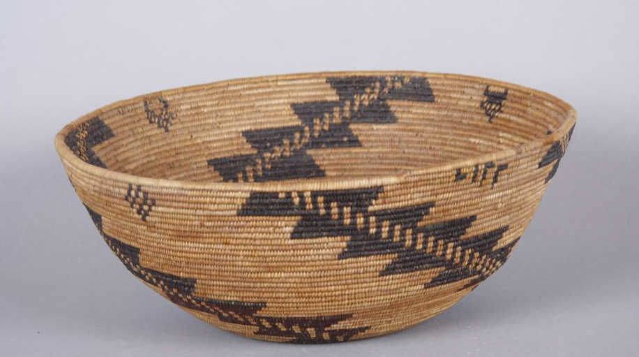 Maidu Basket from Central CaliforniaZig-zag design, very finely woven ...