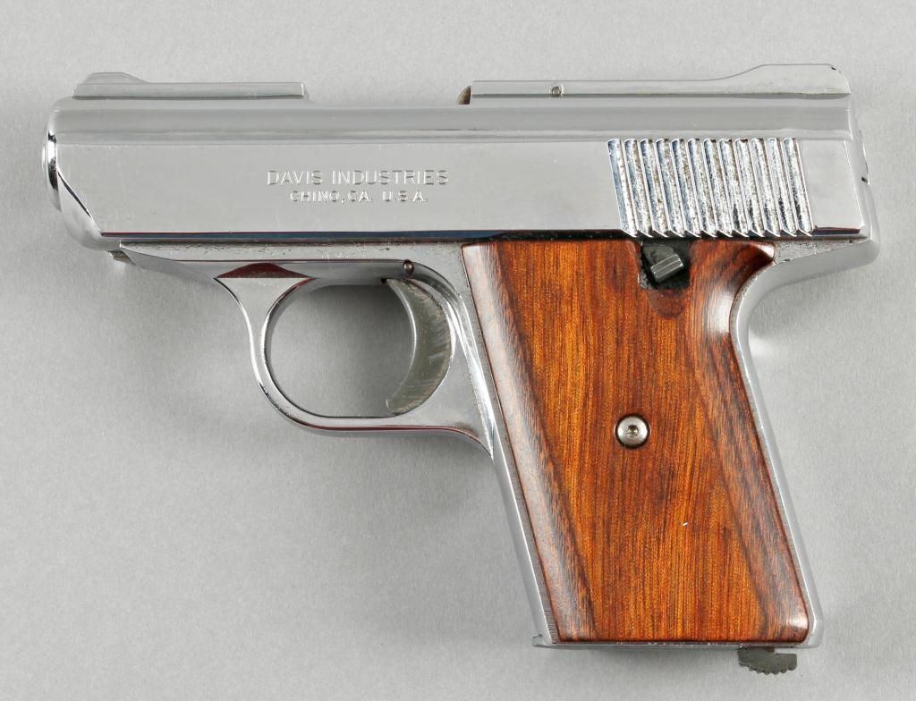 Davis Mdl P32 Cal .32 SN:P084114Single action semi automatic pistol ...
