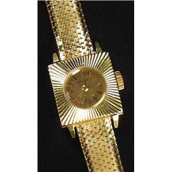 Mondine/Certina, a lady's 18ct gold square wristwatch, circa 1960, no.0810267222470, champagne dial.