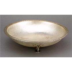 A Keswick School of Industrial Arts plated bowl, of shallow form with short rim applied with a chain