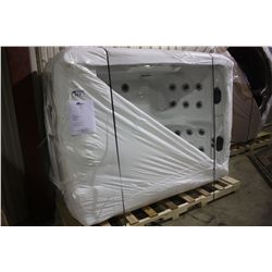 3 PERSON, SINGLE LOUNGE, 34SS JETS, SNOW WHITE,