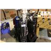 Image 1 : 4 BAGS OF GOLF CLUBS & 2 CHAIRS