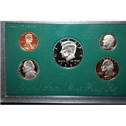 1997-S US Mint Proof Set With COA Included; EST. $10-15