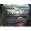 Image 6 : 1998 - SATURN SL1