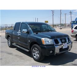 2004 - NISSAN TITAN // SALVAGE TITLE