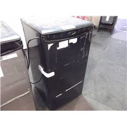 DANBY BAR REFRIGERATOR