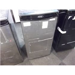 DANBY BAR REFRIGERATOR