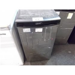DANBY BAR REFRIGERATOR