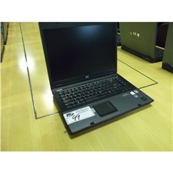 HP 6710 NOTEBOOK COMPUTER NO POWER SUPPLY OR HARD