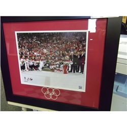 5 2010 OLYMPIC GOLD MEDAL HOCKEY PICTURES