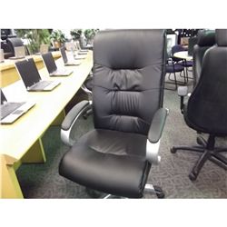 BLACK LEATHER HIGHBACK EXECUTIVE CHAIR