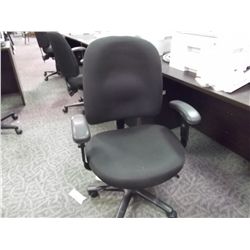 BLACK MULTI LEVER TASK CHAIR