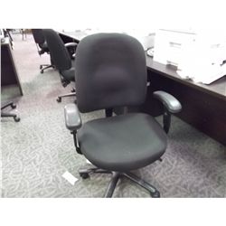 BLACK MULTI LEVER TASK CHAIR