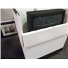 Image 2 : 3 TV STANDS