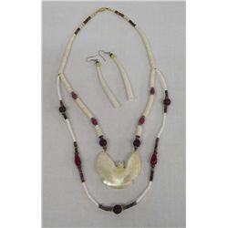 Carved Shell Bird Pendant Beaded Necklace/Earrings
