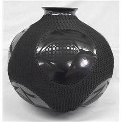 Mata Ortiz Black Burnished Frog Jar - Lucie Sete