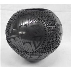 Mata Ortiz Black Textured Jar