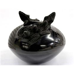 Mata Ortiz Black Lizards Pot - JDK Quoxita