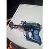 Image 1 : MARS ATTACKS RARE TOY RAY GUN
