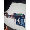 Image 1 : MARS ATTACKS RARE TOY RAY GUN