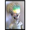 Image 2 : MARS ATTACKS LIFE SIZE MARTIAN ARMATURED STATUE