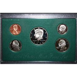 1998-S US Mint Proof Set With COA Included; EST. $10-15
