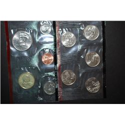 2001-D US Mint Coin Set To Include US Mint State Quarter Coin Set; UNC; EST. $5-10