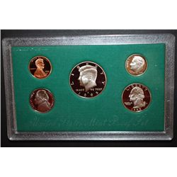 1995-S US Mint Proof Set With COA Included; EST. $10-15