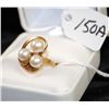 Image 2 : WONDERFUL LADIES 14K YELLOW GOLD PEARL RING  WITH THREE ROUND WHITE PEARLS SET IN 14K  FANCY YELLOW 