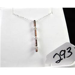 WOMENS 10K WHITE GOLD DIAMOND PENDANT WITH  THREE ROUND DIAMONDS - APPRAISED RETAIL  REPLACMENT IS $