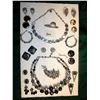 Image 1 : VINTAGE COSTUME JEWELRY