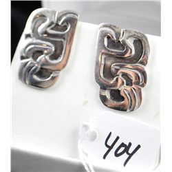 VINTAGE STERLING SILVER EARRINS - SCREW BACKS