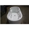 Image 2 : BLISS DESIGNER JETTED BATHTUB INC.: 5 ADJUSTABLE