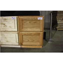 COMPLETE OAK KITCHEN CABINET SET INC: