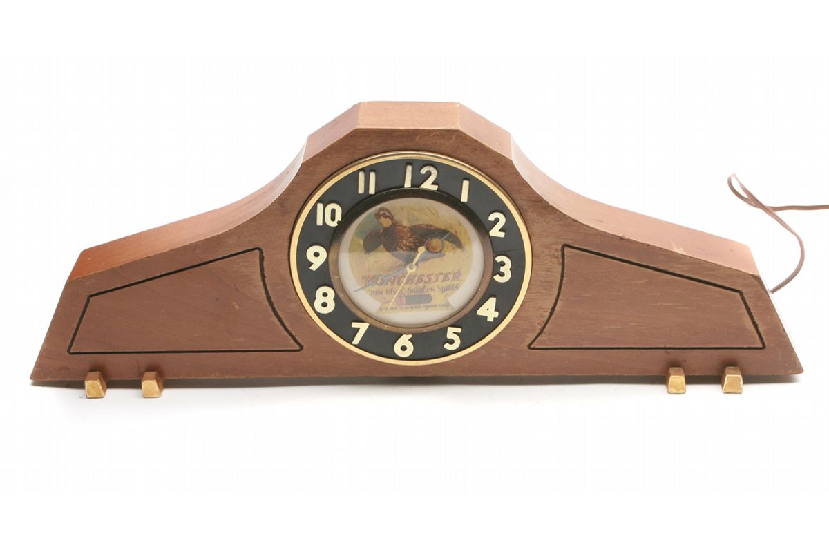 Lot 112 Vintage Winchester Mantel Clock