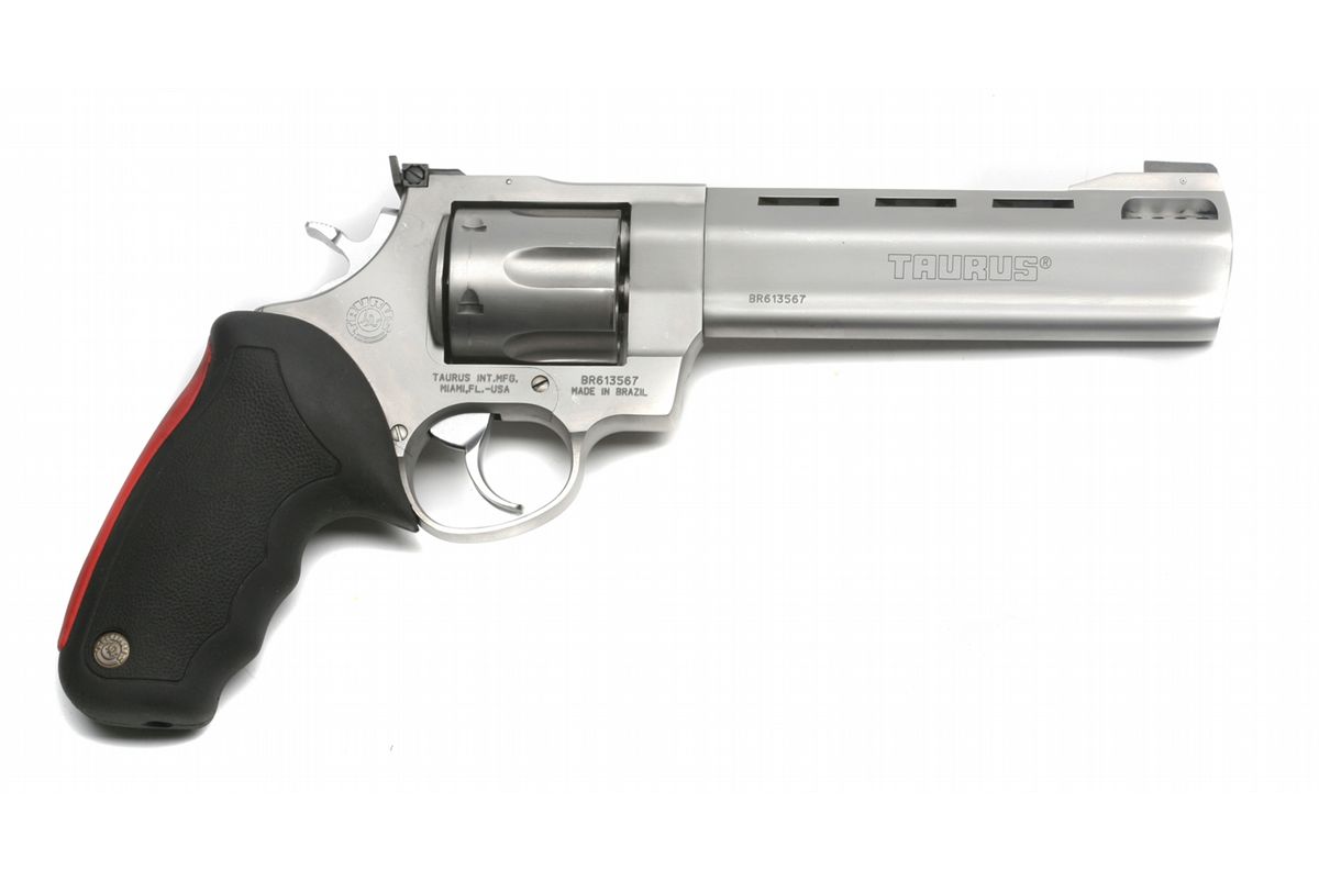 Lot 580 - Taurus - Model 454 Raging Bull - 44 Mag - revolver