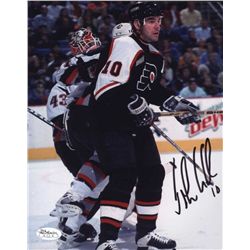 John Leclair Autographed Hockey Card (Philadelphia Flyers) 1999 Upper