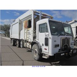 2003 - PETERBILT 320