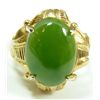 Image 1 : A LADIES APPLE GREEN JADE CABOCHON RING