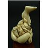 Image 3 : JAPANESE CARVED IVORY NETSUKE OF CONTORTED MAN