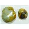 Image 4 : PAIR OF CHINESE CARVED JADE PEBBLE TOGGLES