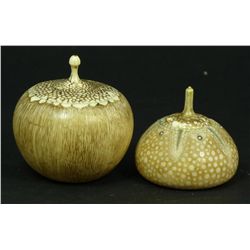 PAIR OF IVORY GOURD FORM TABLE SNUFF BOTTLE