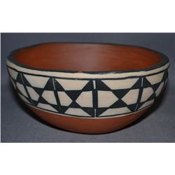 SANTO DOMINGO POTTERY CHILI BOWL
