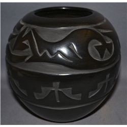 SANTA CLARA POTTERY JAR